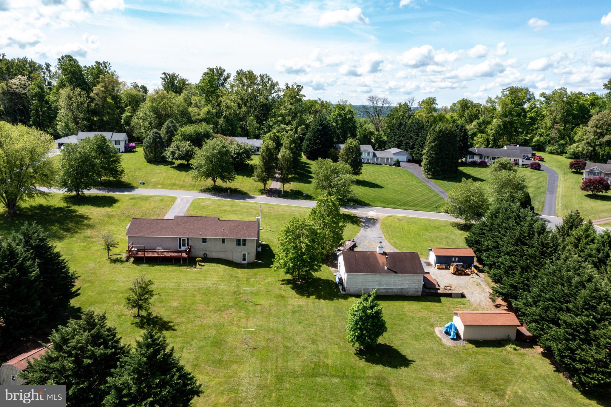 OLD FORT FARM ESTATES - Residential