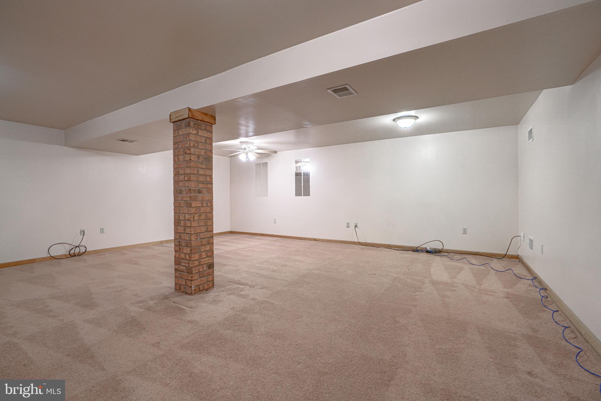 OLD FORT FARM ESTATES - Residential