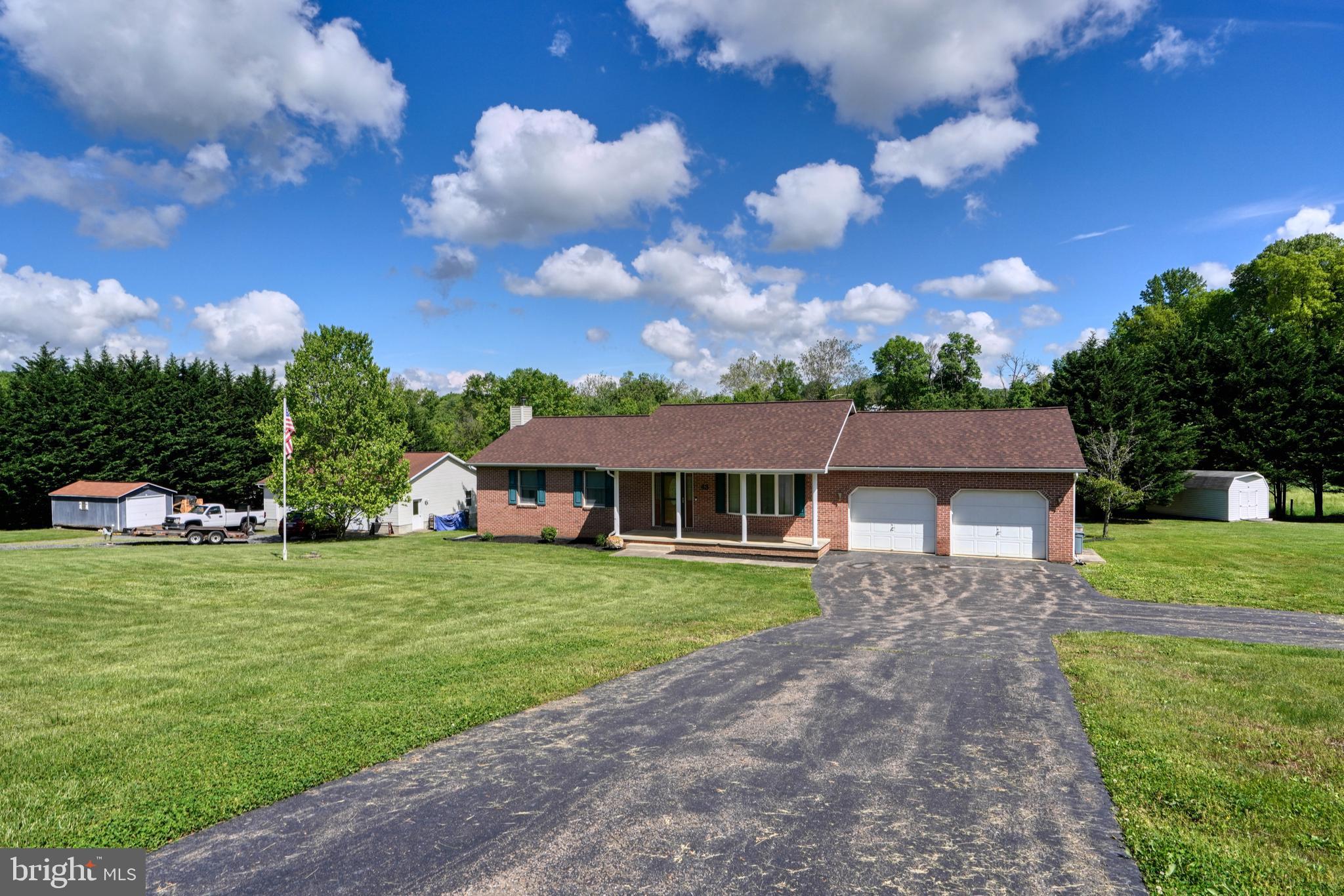 OLD FORT FARM ESTATES - Residential