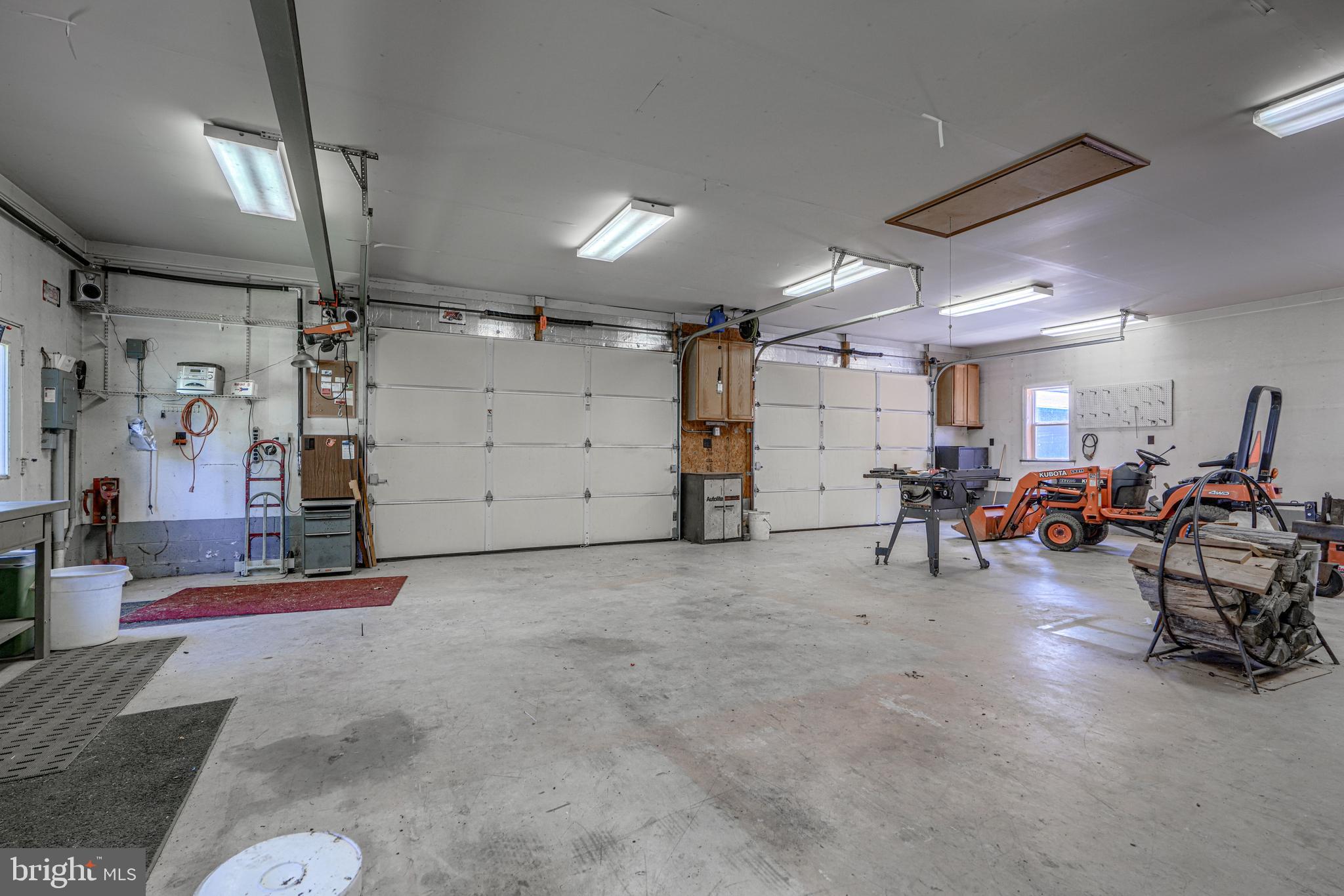 OLD FORT FARM ESTATES - Residential