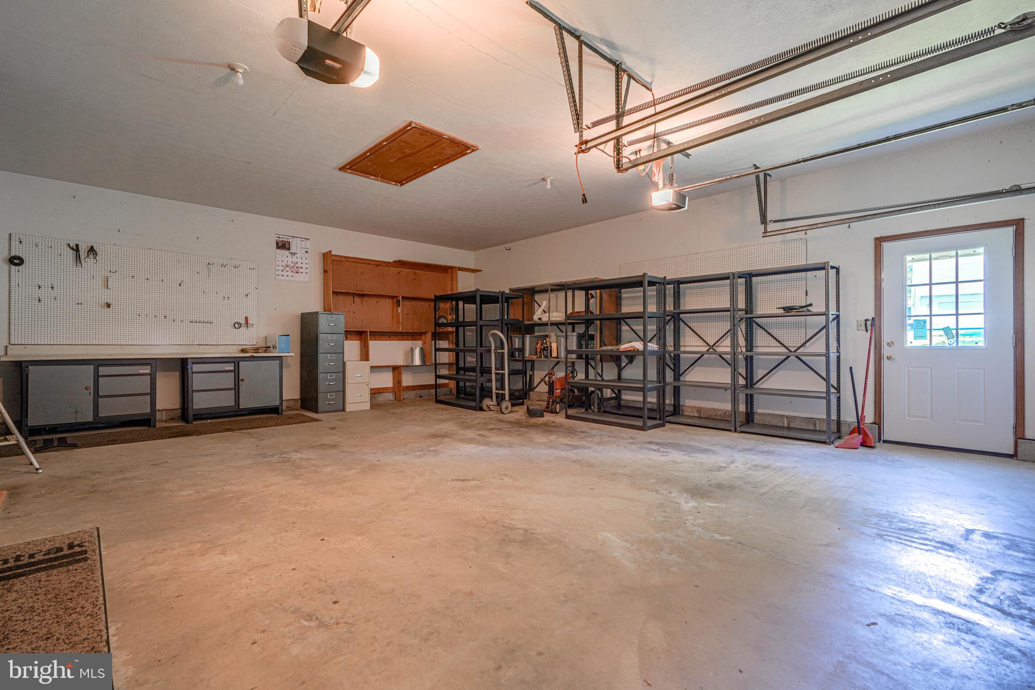 OLD FORT FARM ESTATES - Residential