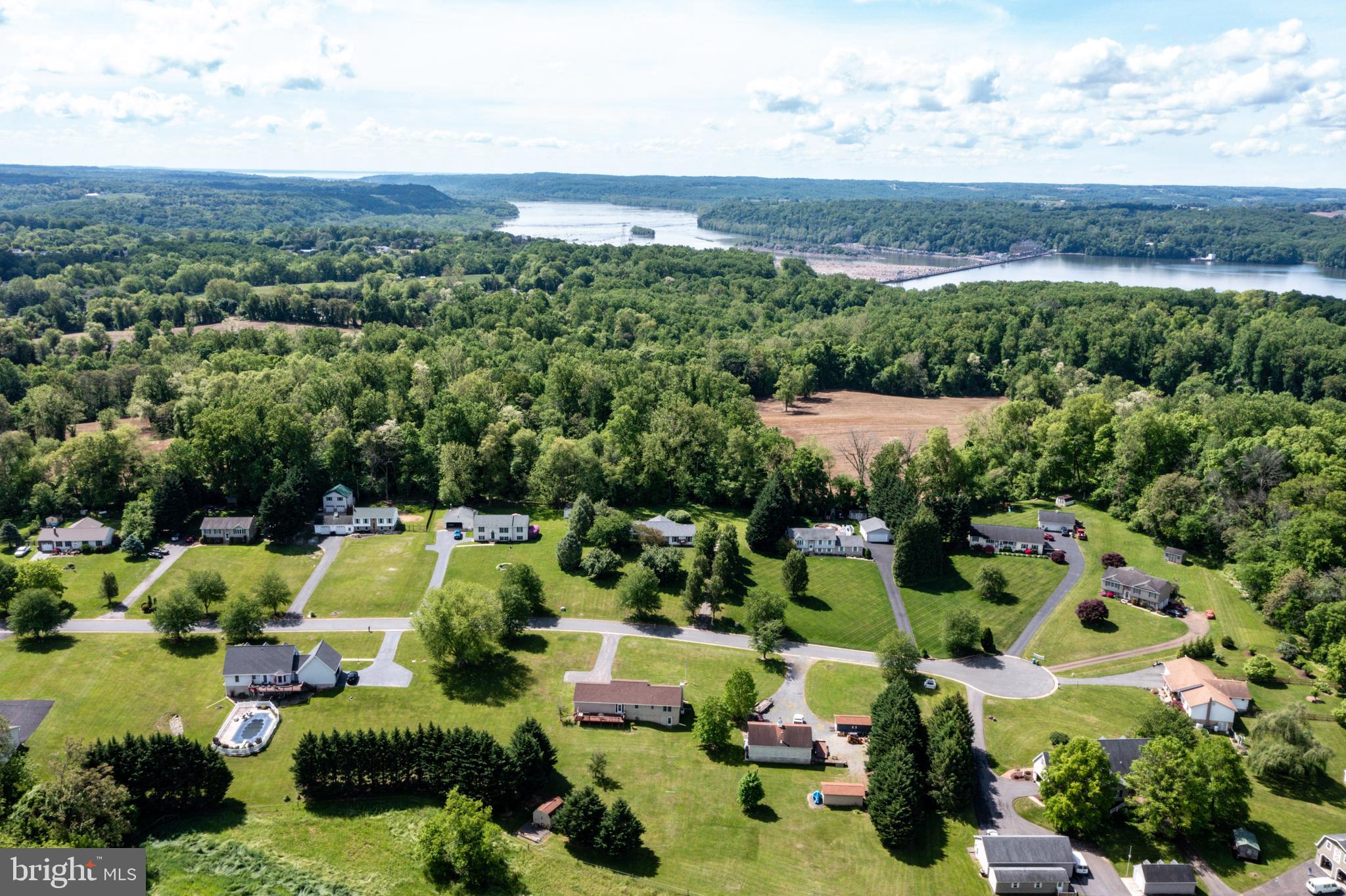 OLD FORT FARM ESTATES - Residential