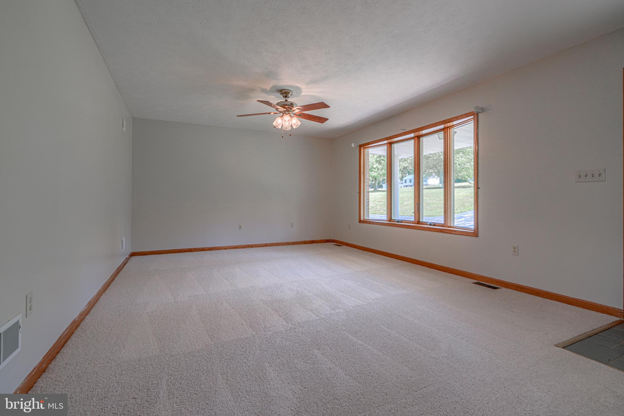 OLD FORT FARM ESTATES - Residential