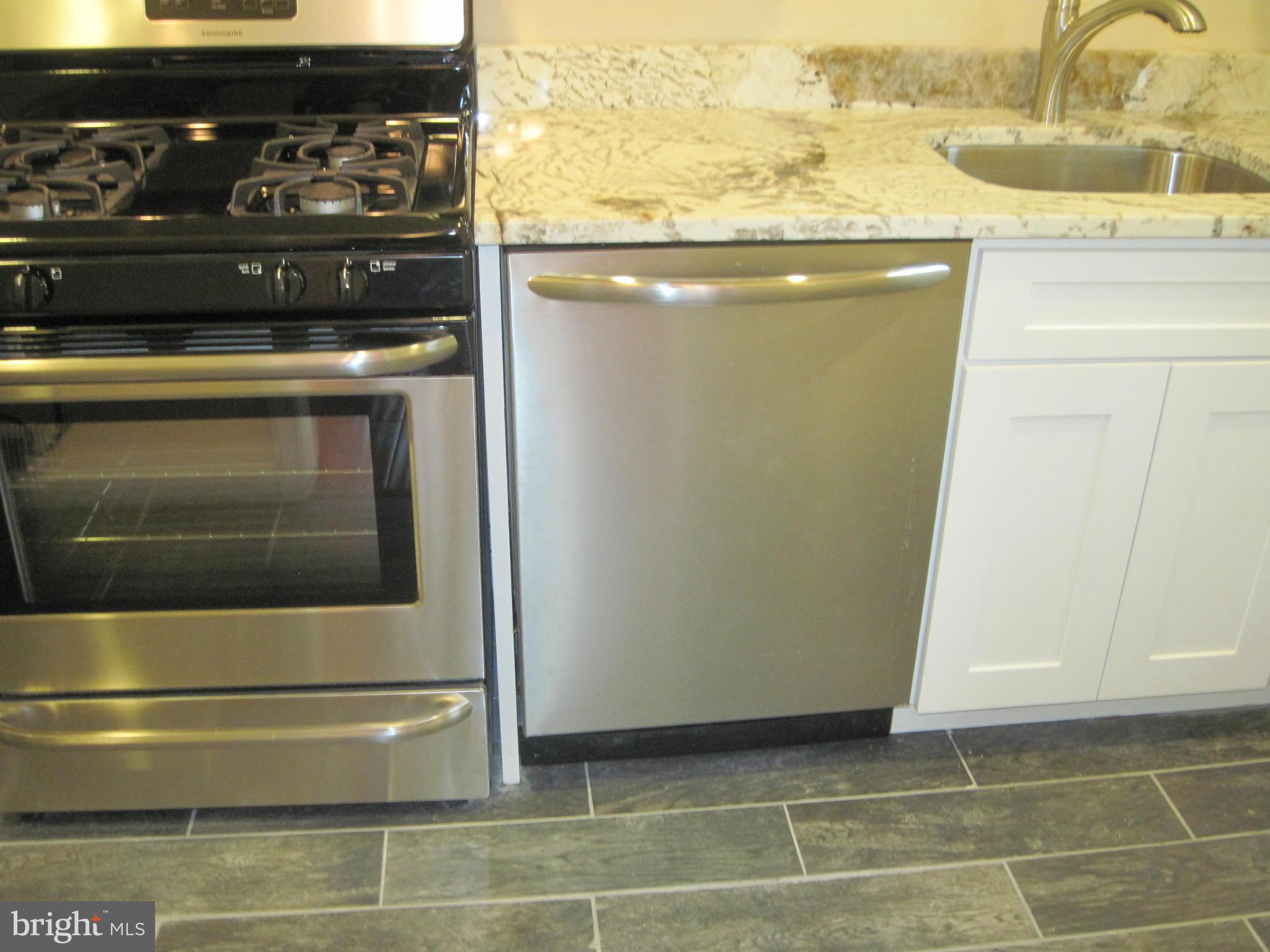 GROVES - Residential