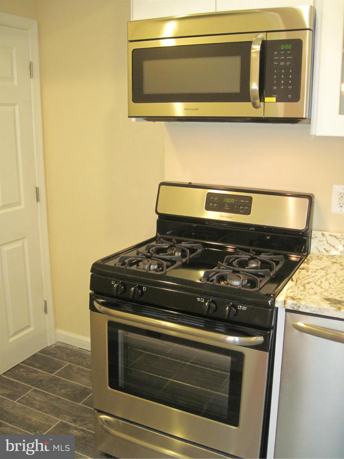 GROVES - Residential