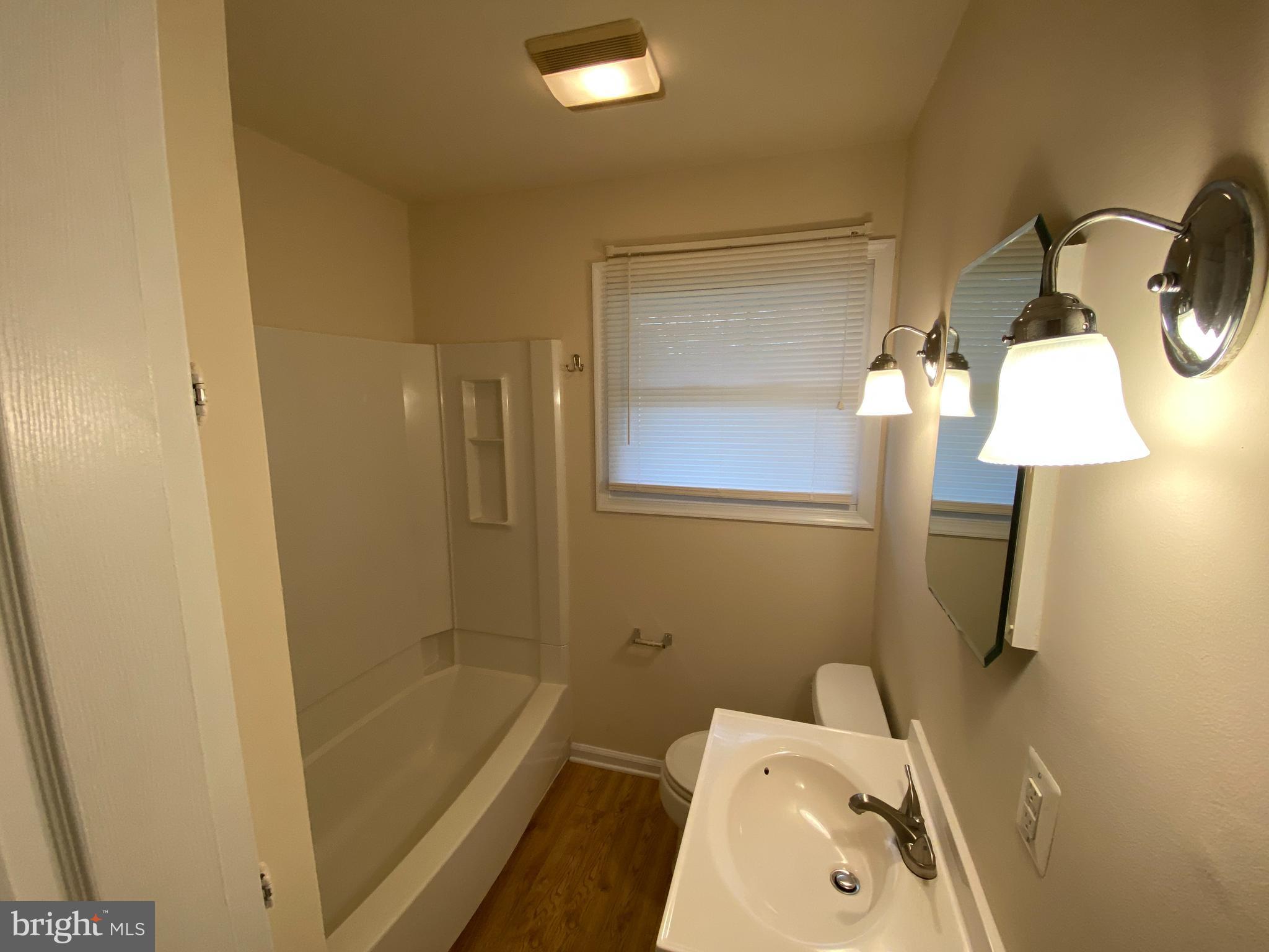 HIGHLAND HOMES - Residential Lease