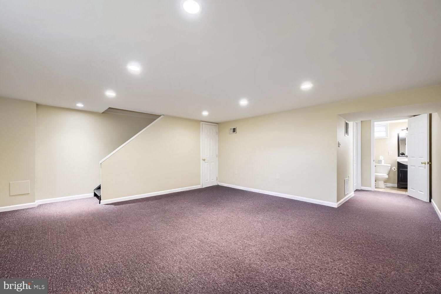 LOCH RAVEN VILLAGE - Residential