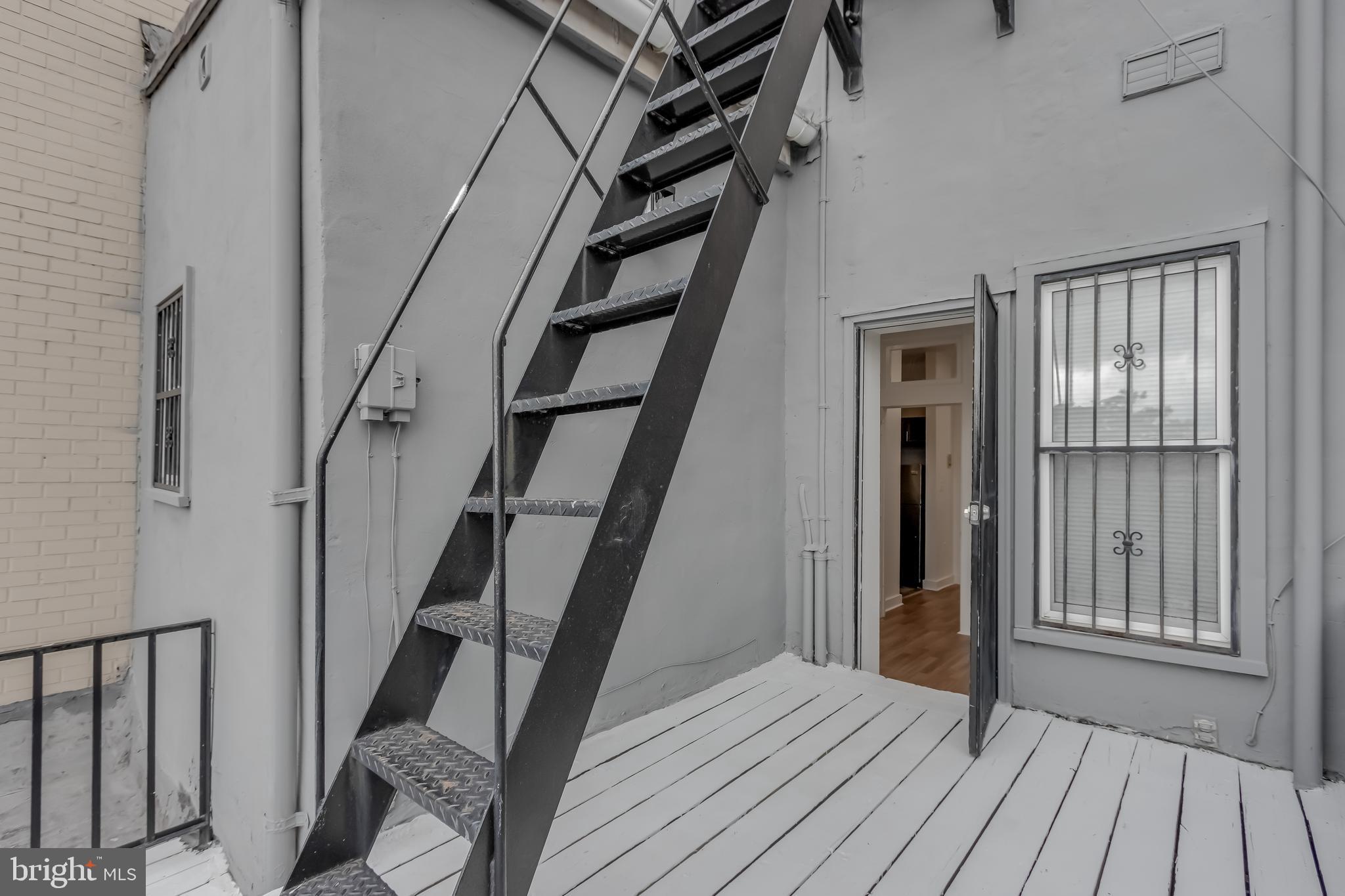 MOUNT VERNON PLACE HISTORIC DISTRICT - Residential Lease