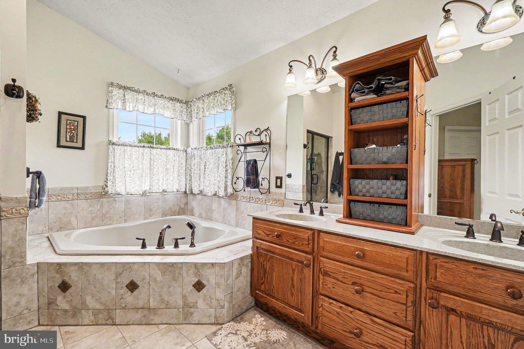 FAWN GROVE - Residential