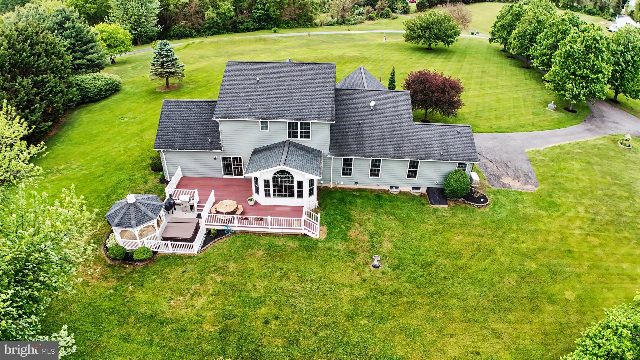 FAWN GROVE - Residential