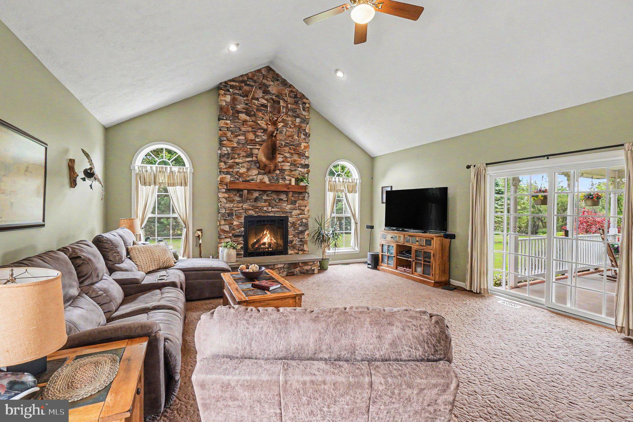 FAWN GROVE - Residential