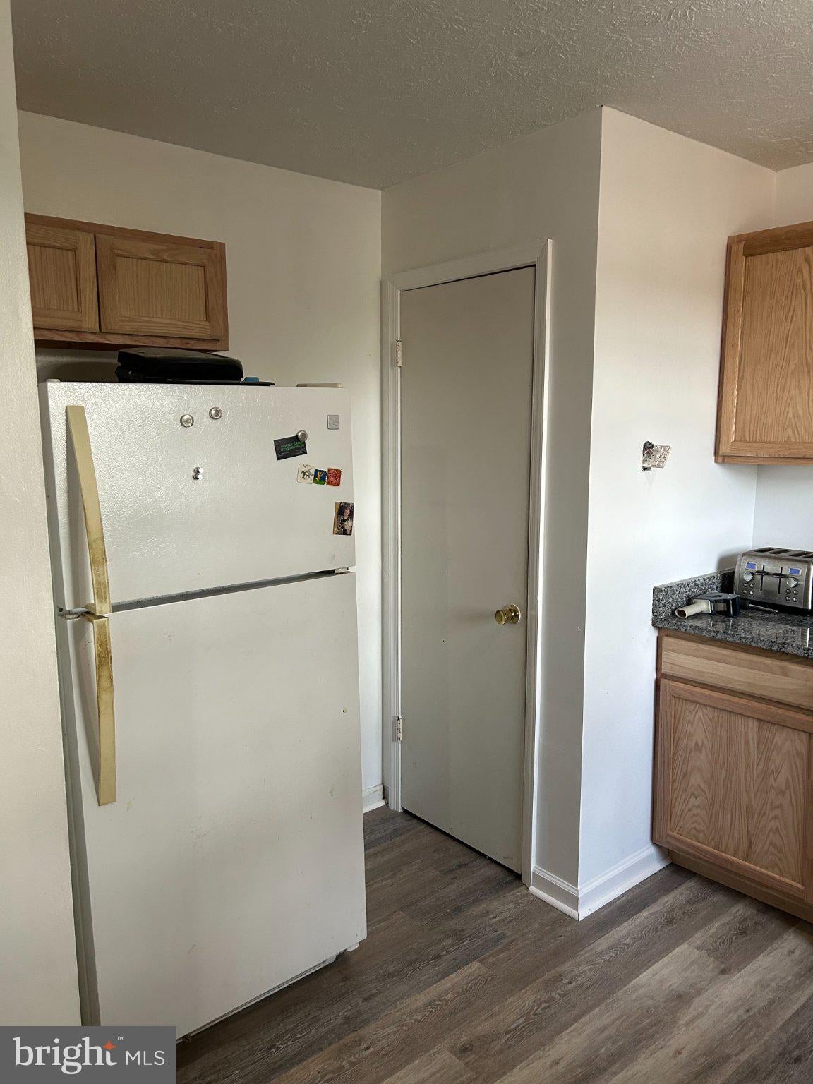 600 HIGHVIEW COURT