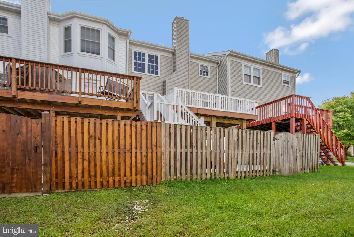 SEVEN OAKS - Residential