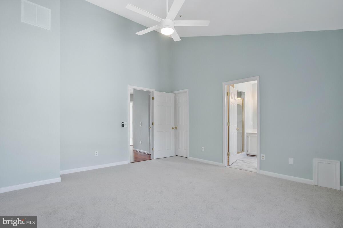 SEVEN OAKS - Residential