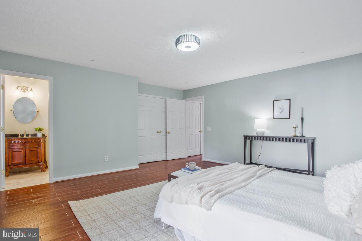 SEVEN OAKS - Residential