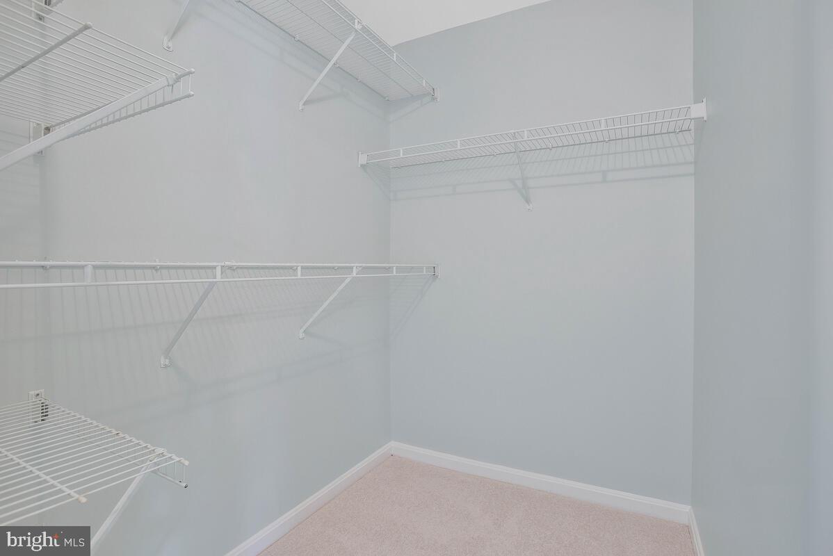 SEVEN OAKS - Residential