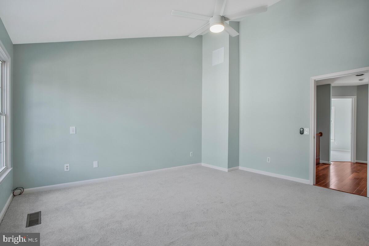 SEVEN OAKS - Residential