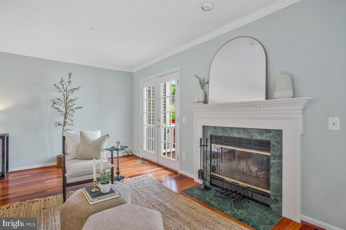 SEVEN OAKS - Residential