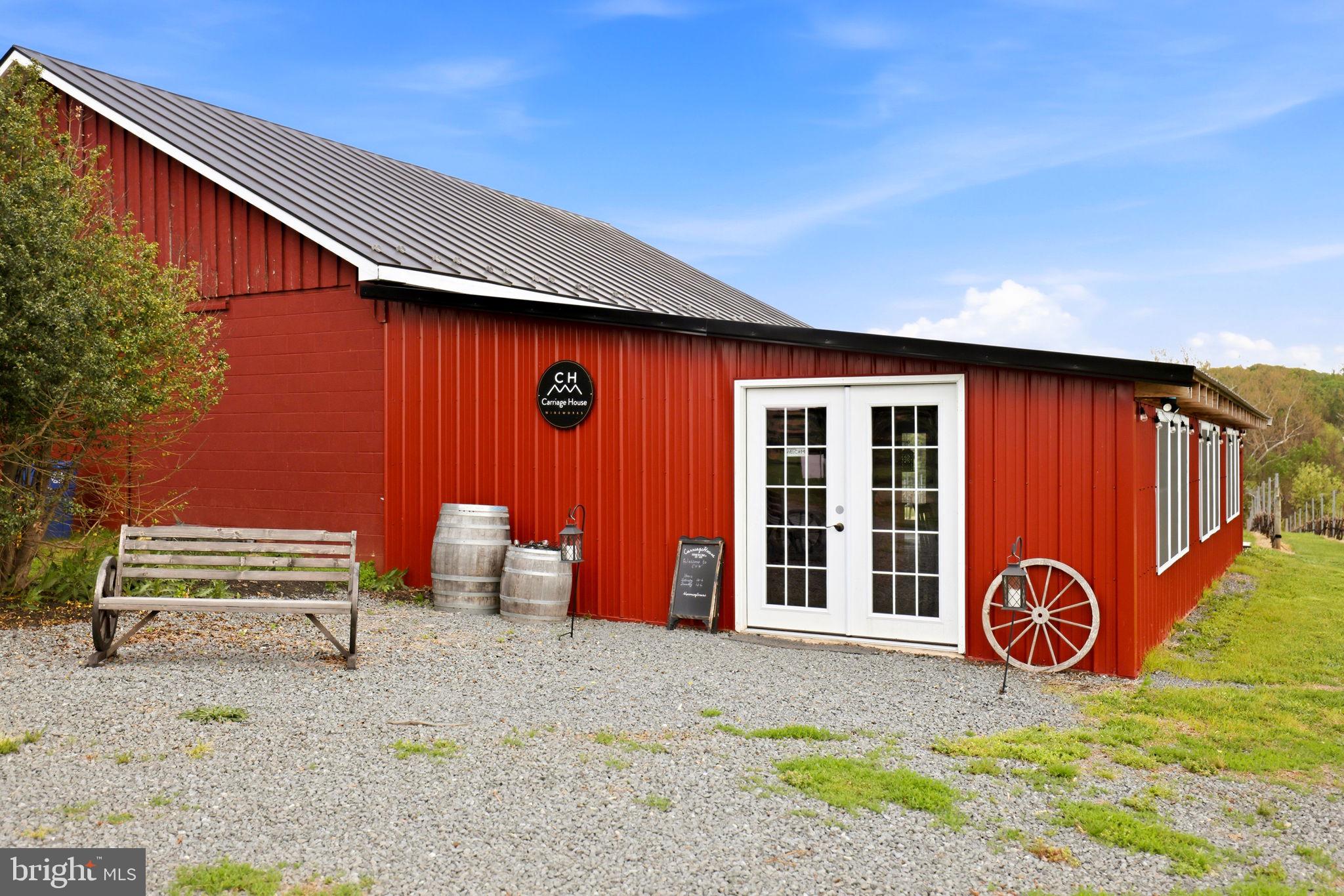 WATERFORD - Commercial Sale