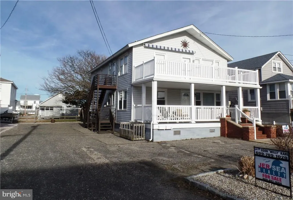 107 24th St. (Bottom Floor) Unit C1, Ship Bottom, NJ 08008
