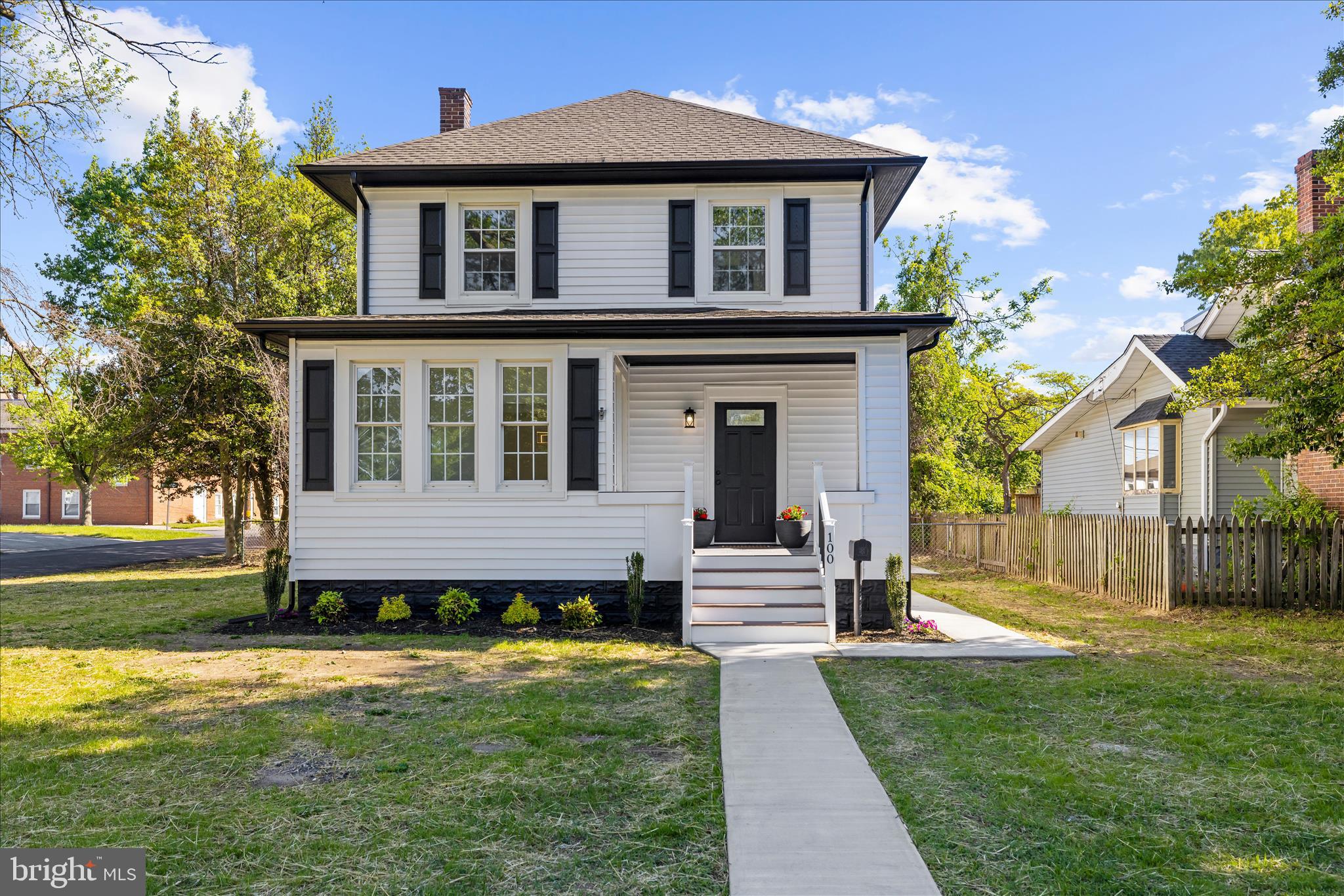 100 3RD AVENUE SE