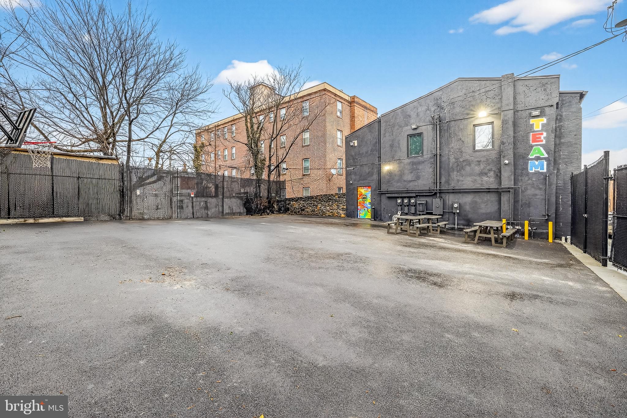 WILM #09 - Commercial Sale