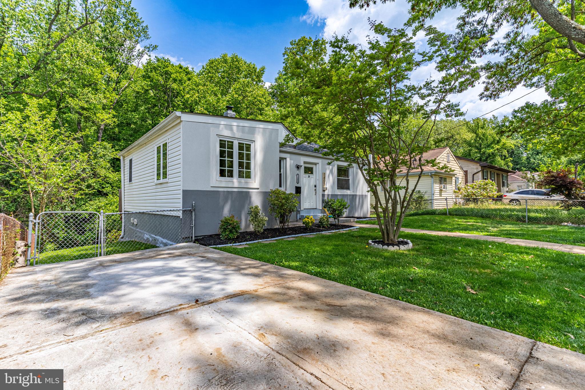 CHAPEL OAKS - Residential