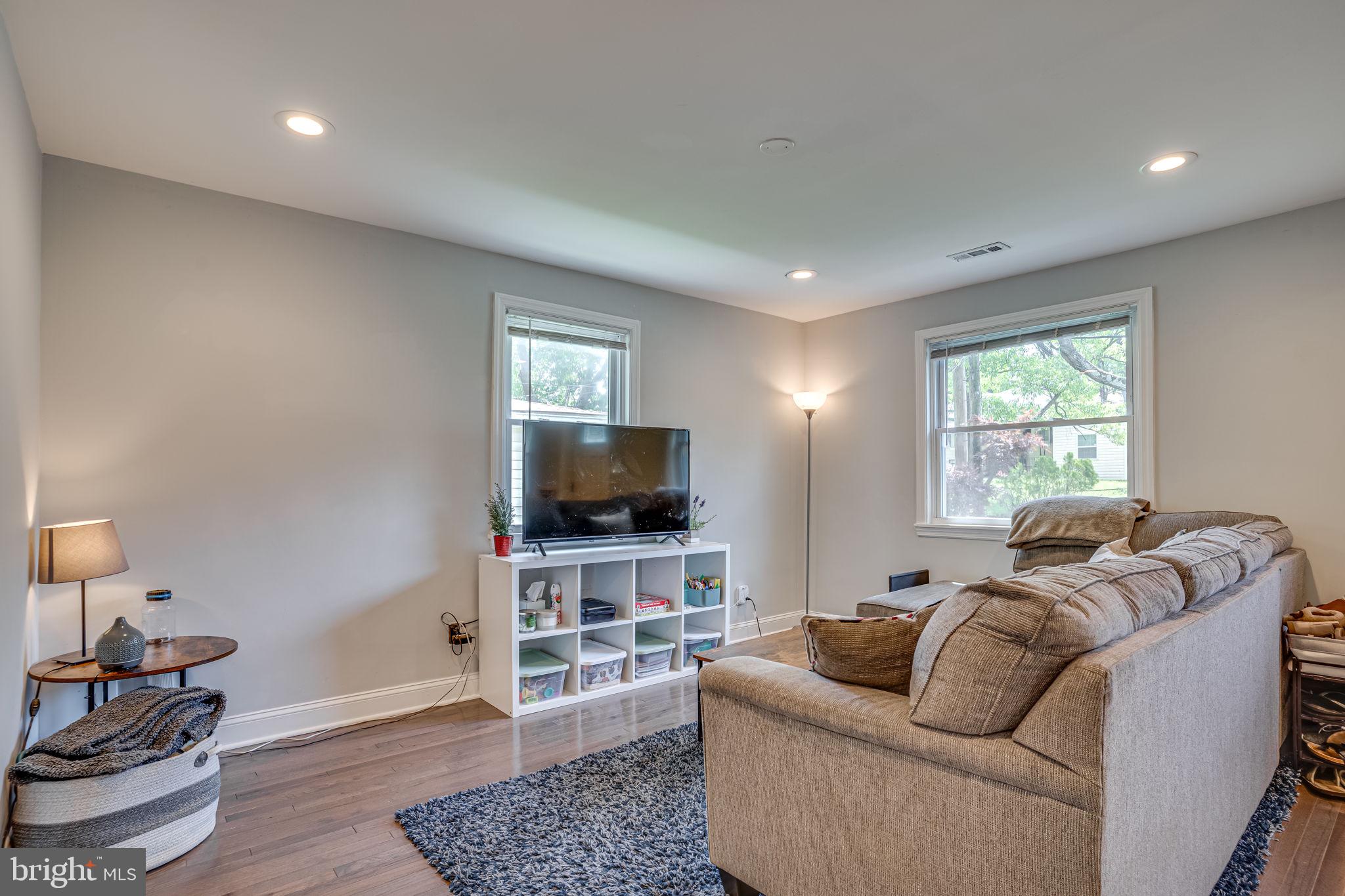 CHAPEL OAKS - Residential