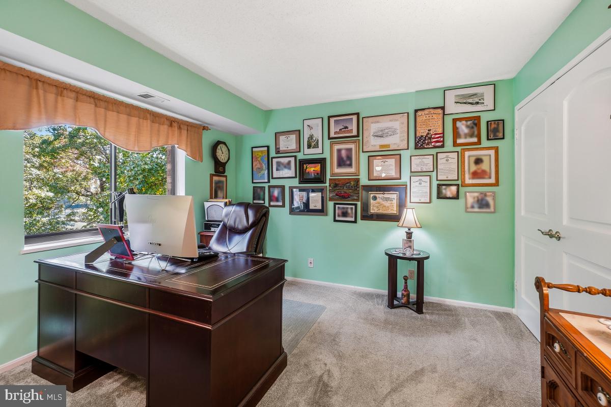 MONTEBELLO - Residential