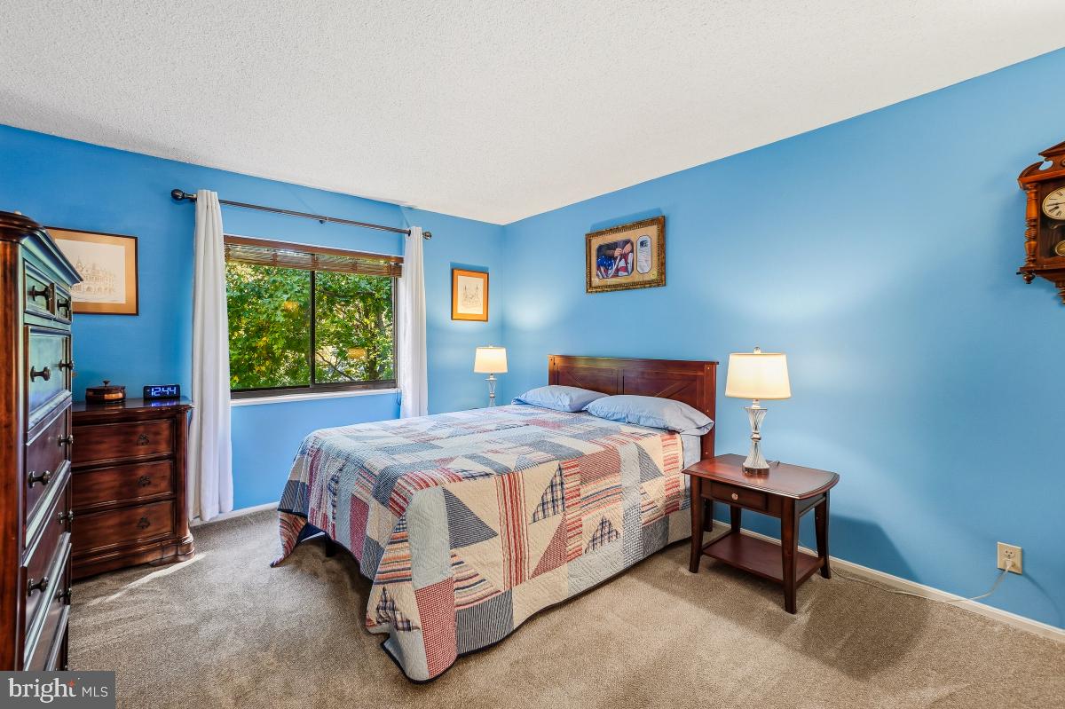 MONTEBELLO - Residential