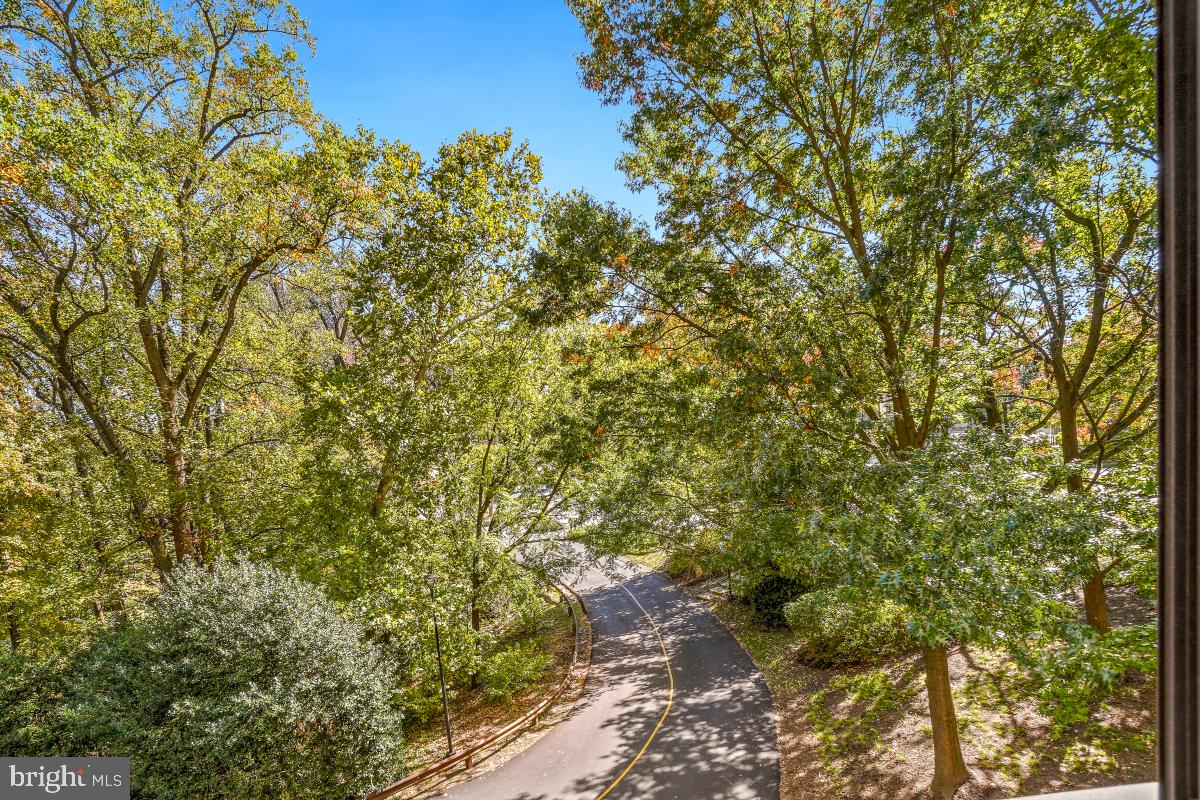 MONTEBELLO - Residential