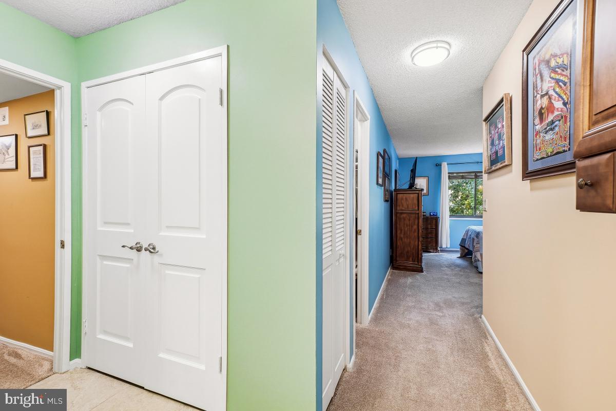 MONTEBELLO - Residential