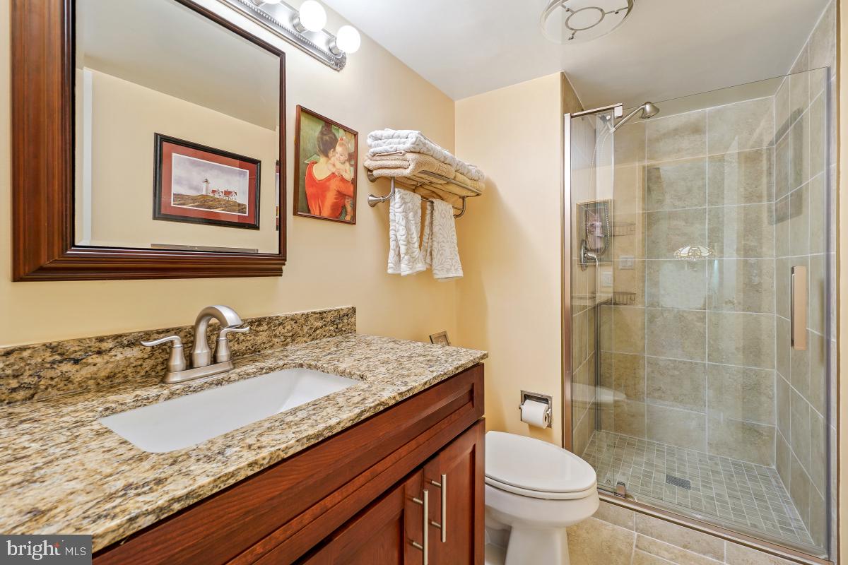 MONTEBELLO - Residential