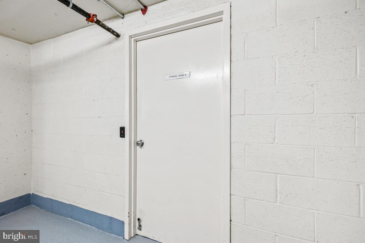 MONTEBELLO - Residential