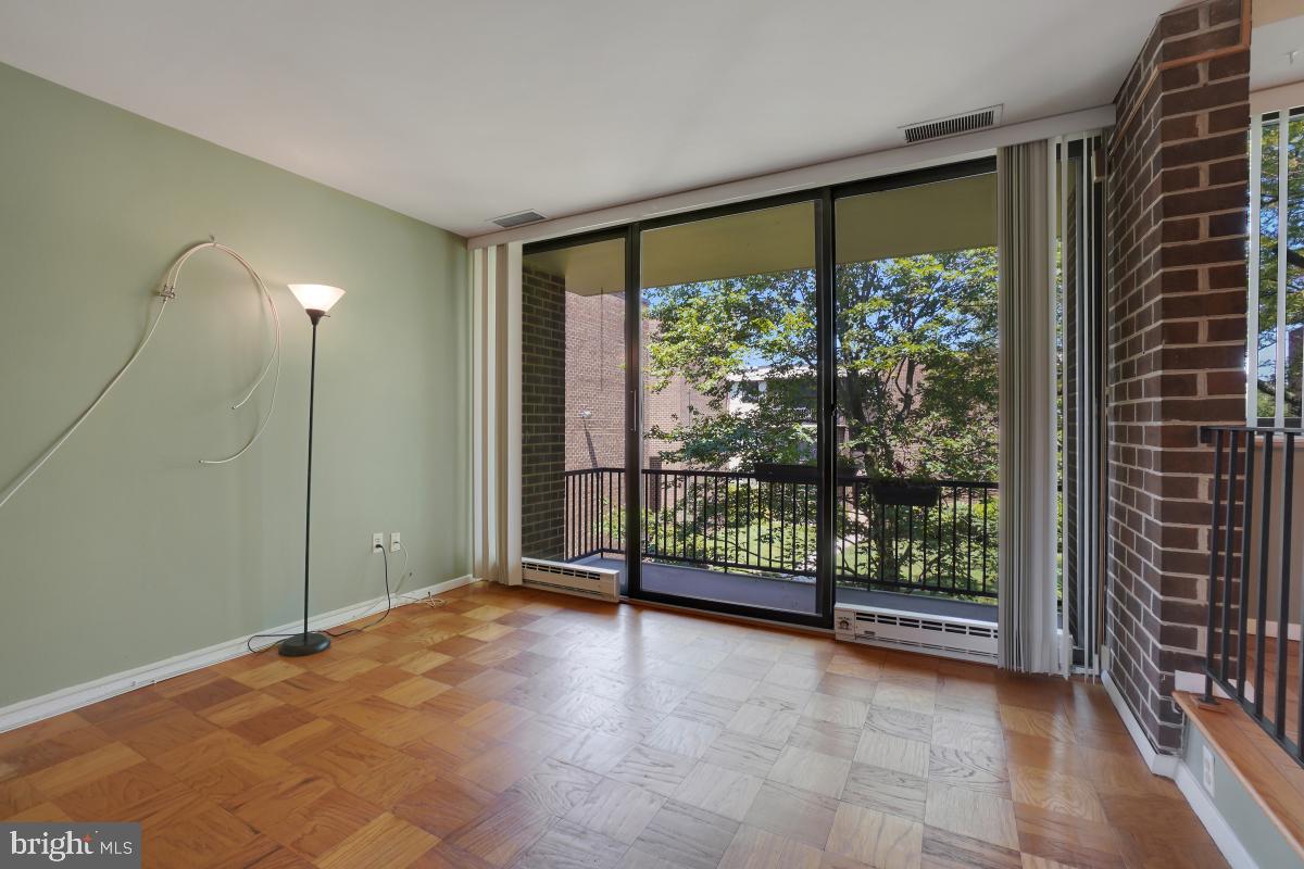 AMERICANA FINMARK - Residential