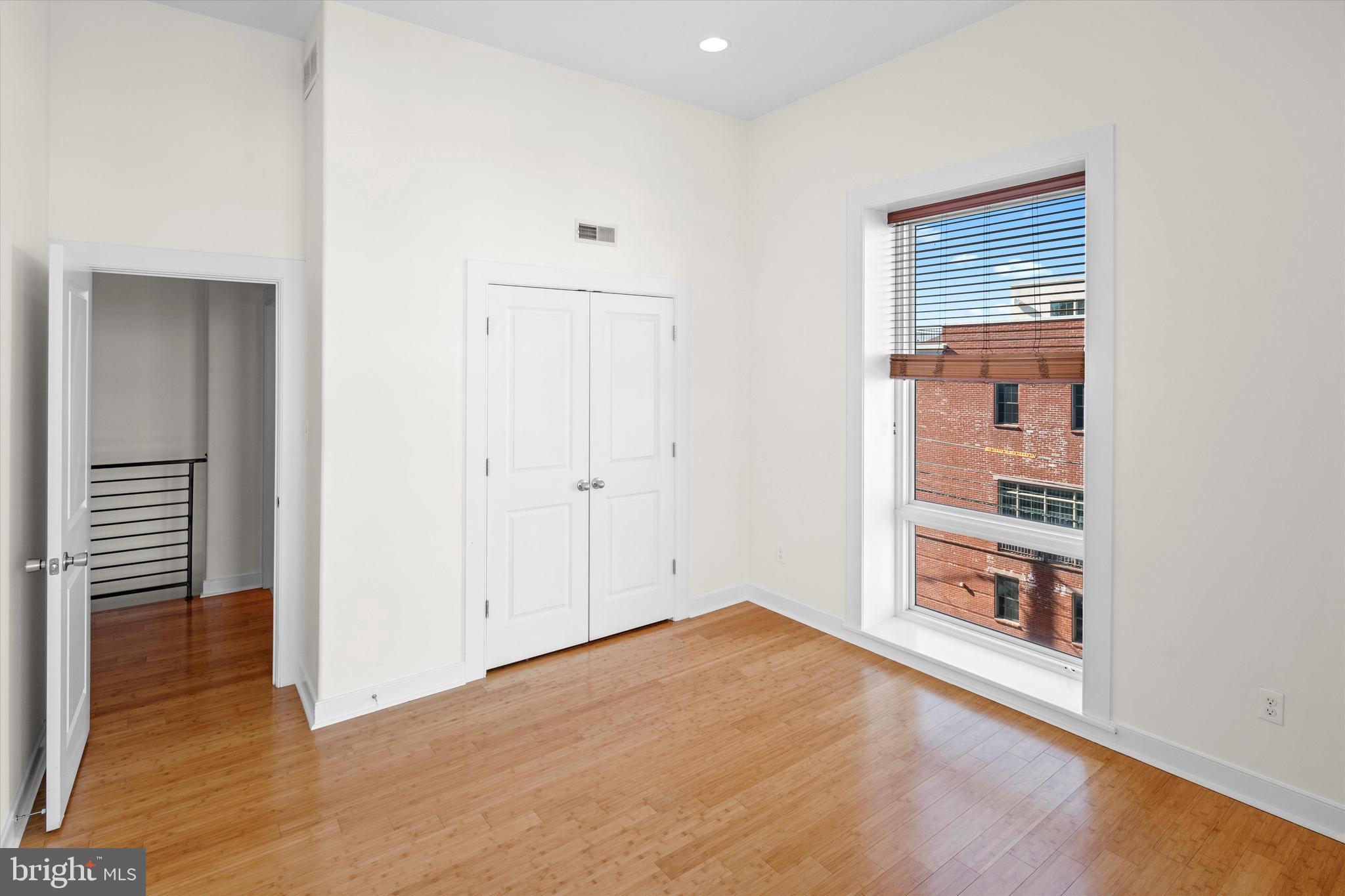 FAIRMOUNT - Residential Lease