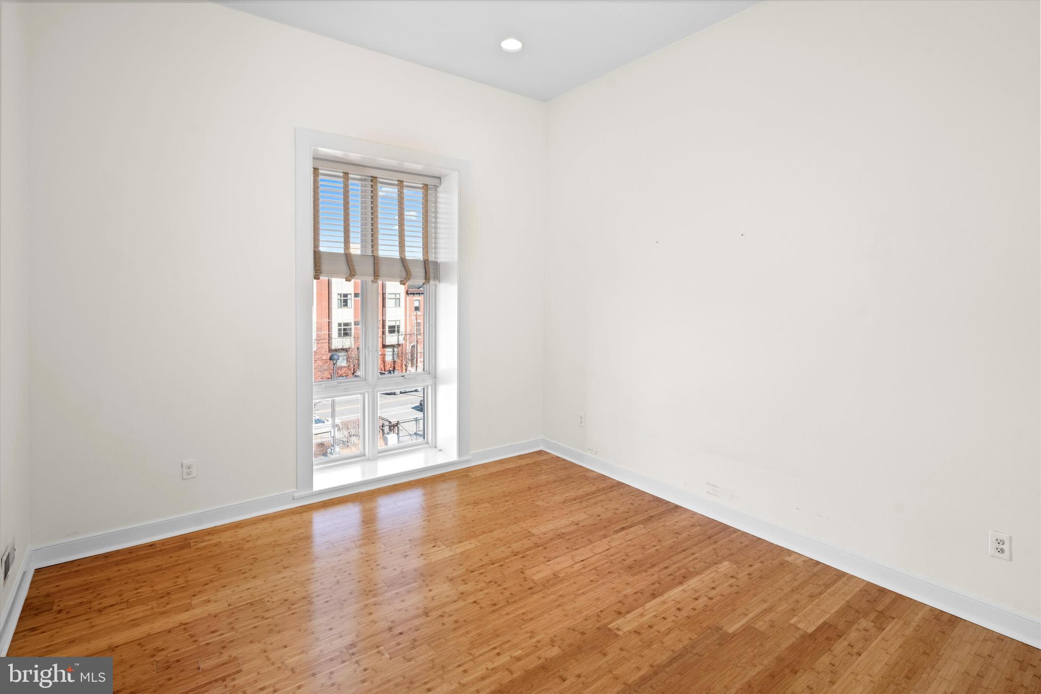 FAIRMOUNT - Residential Lease