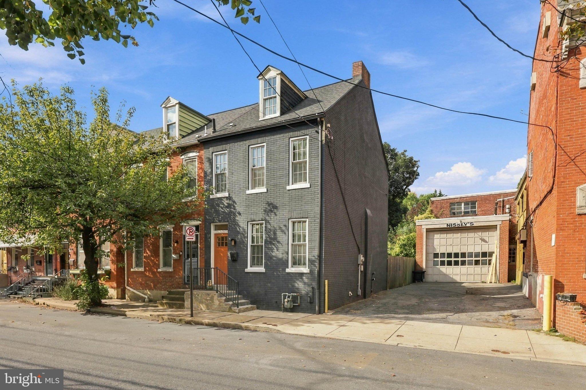 124 N PINE STREET