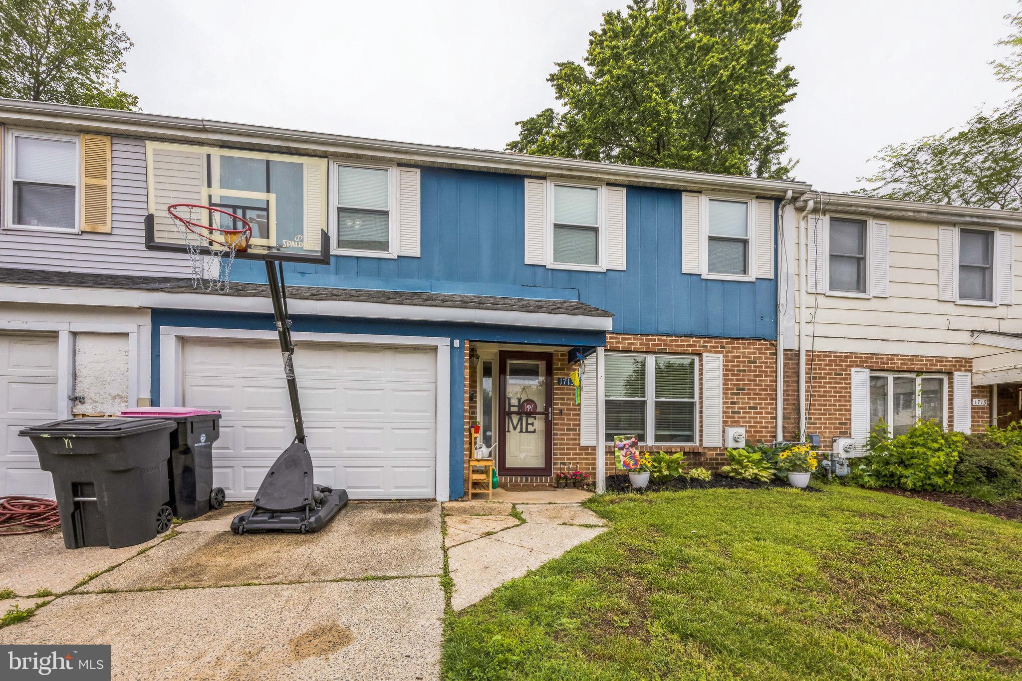 1713 WILLOW PLACE
