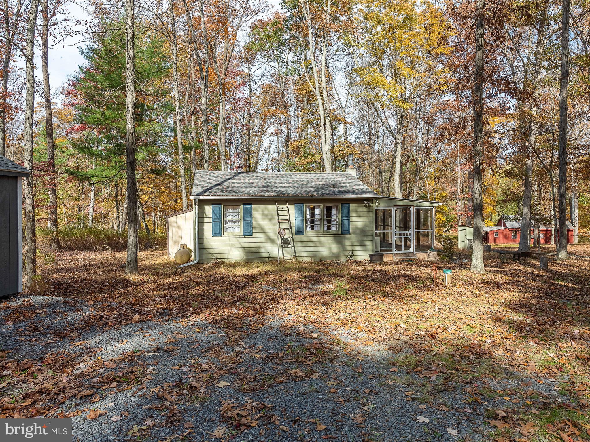 BRIARY BOTTOM - Residential