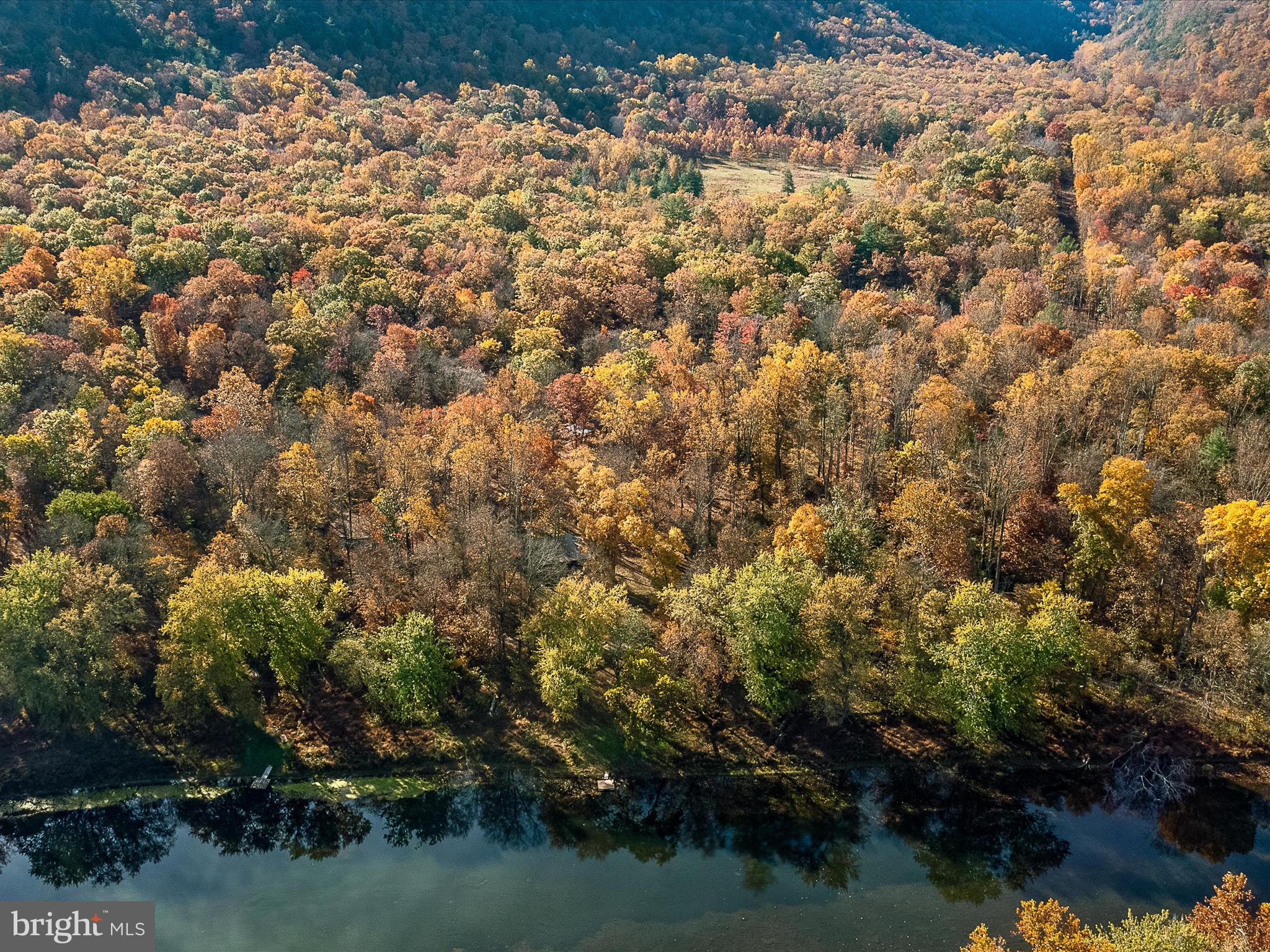 BRIARY BOTTOM - Residential