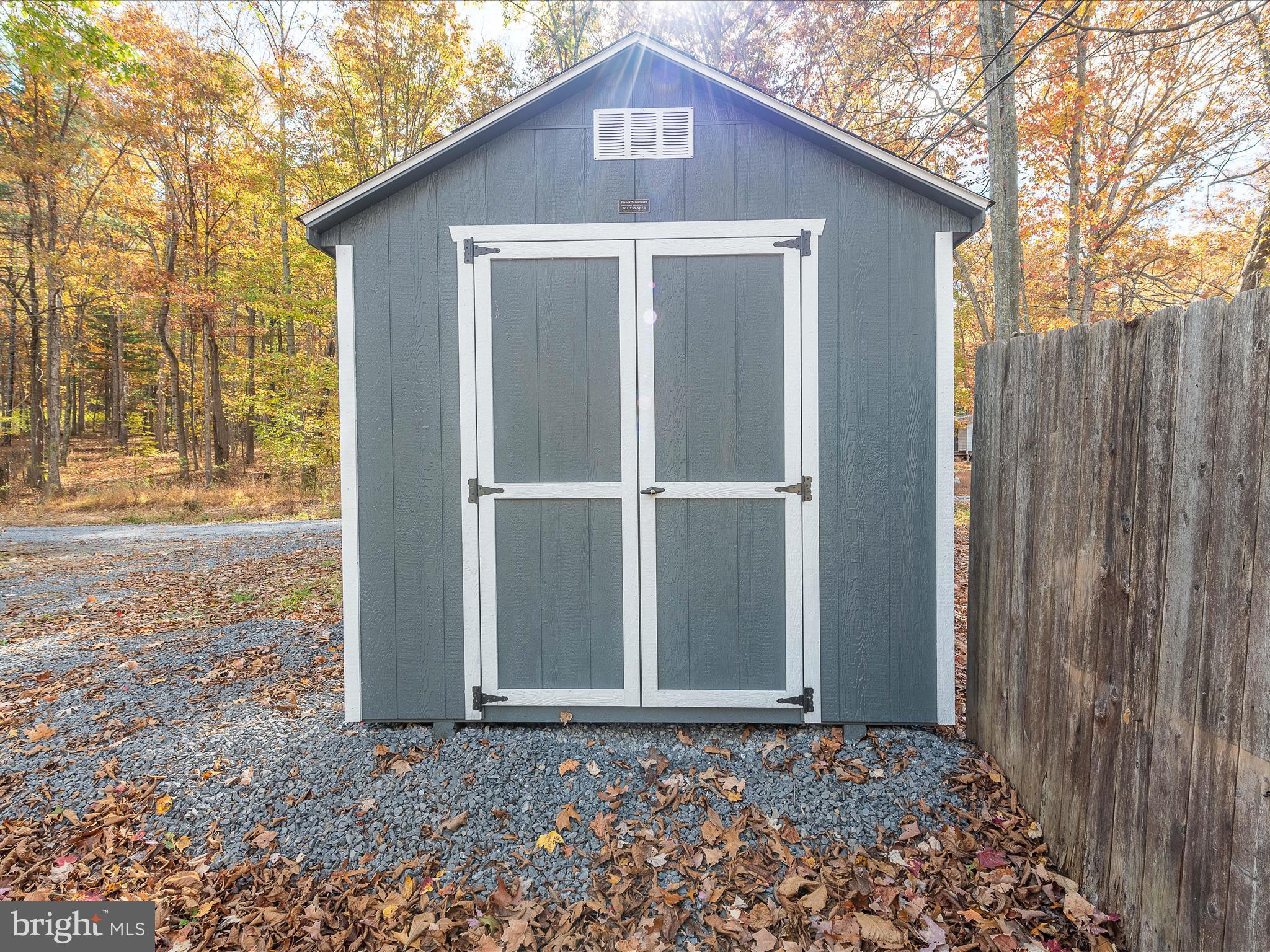 BRIARY BOTTOM - Residential