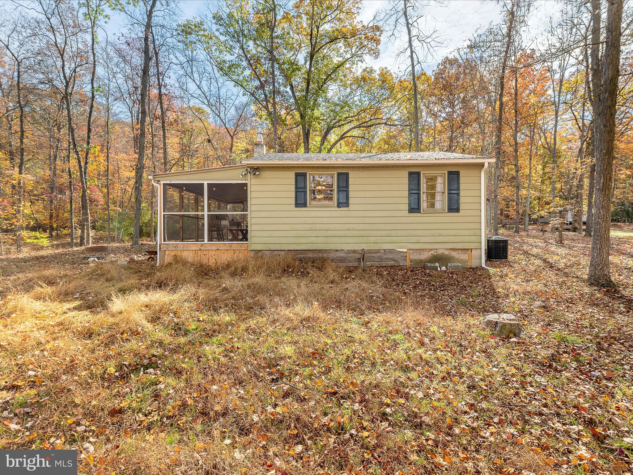 BRIARY BOTTOM - Residential