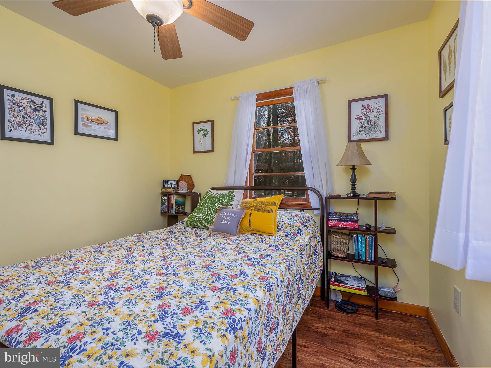 BRIARY BOTTOM - Residential