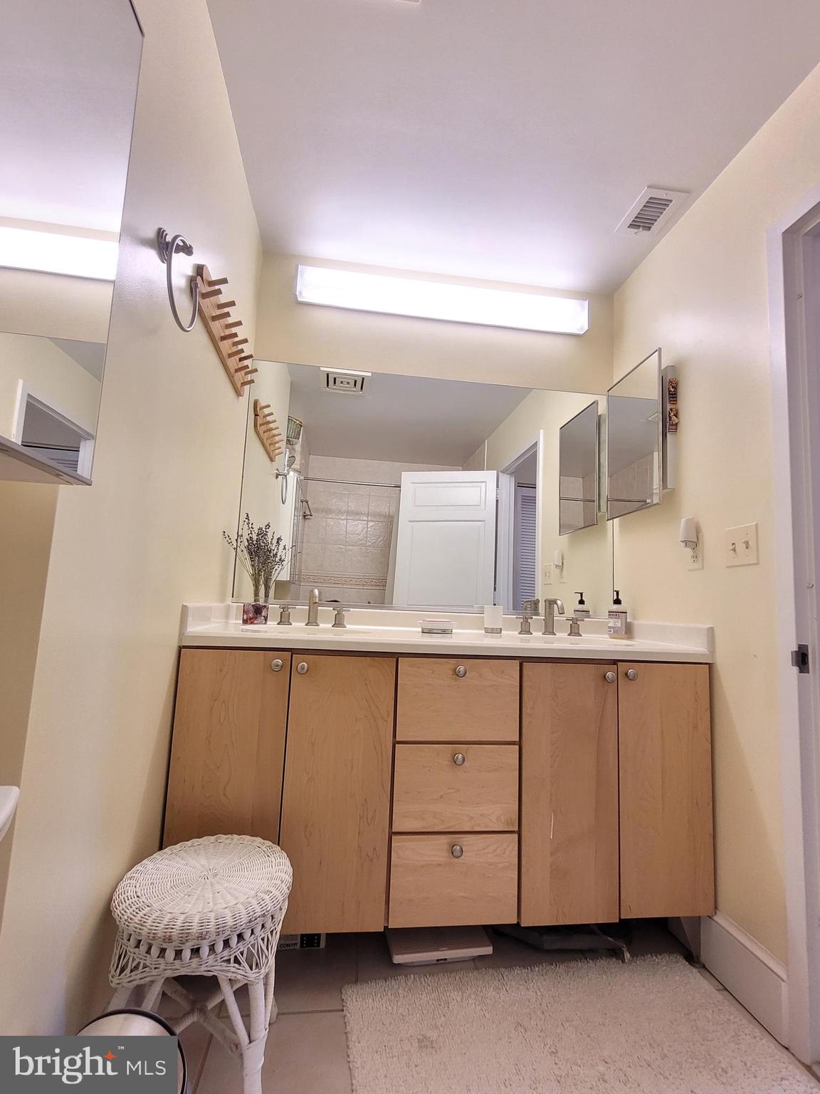 8101 CONN AVE - Residential Lease