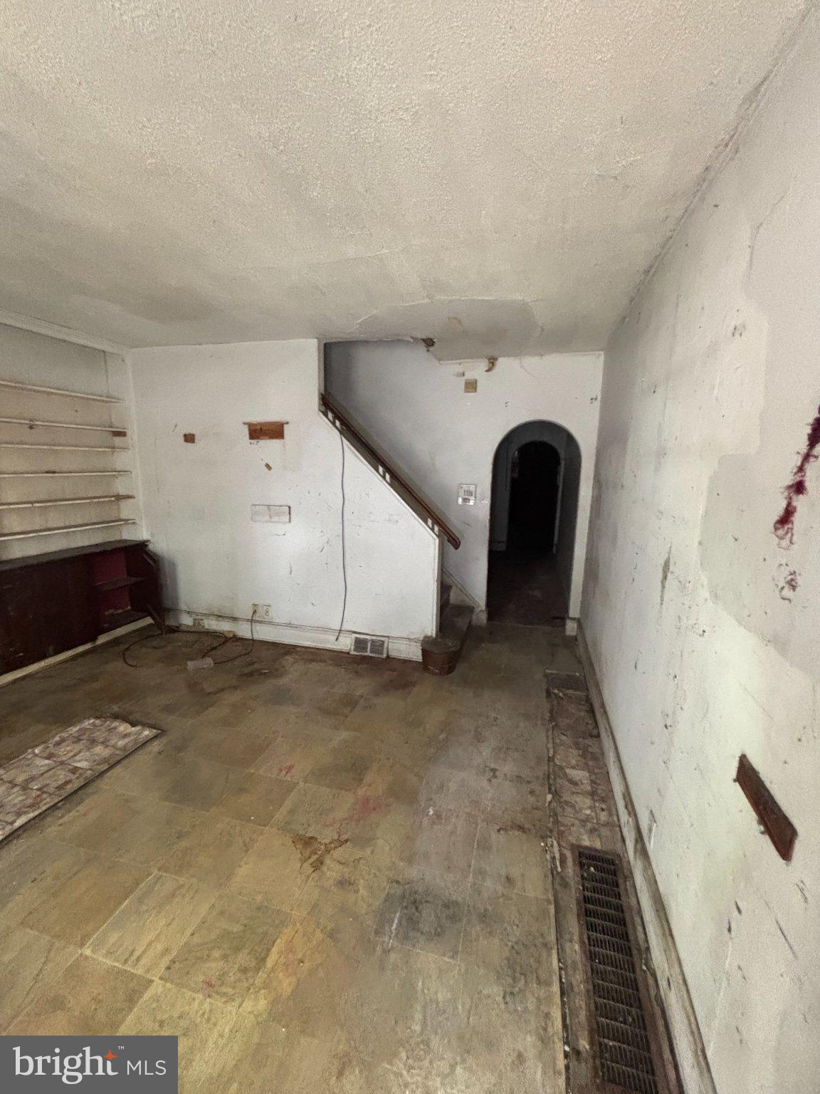 1529 W 4TH STREET