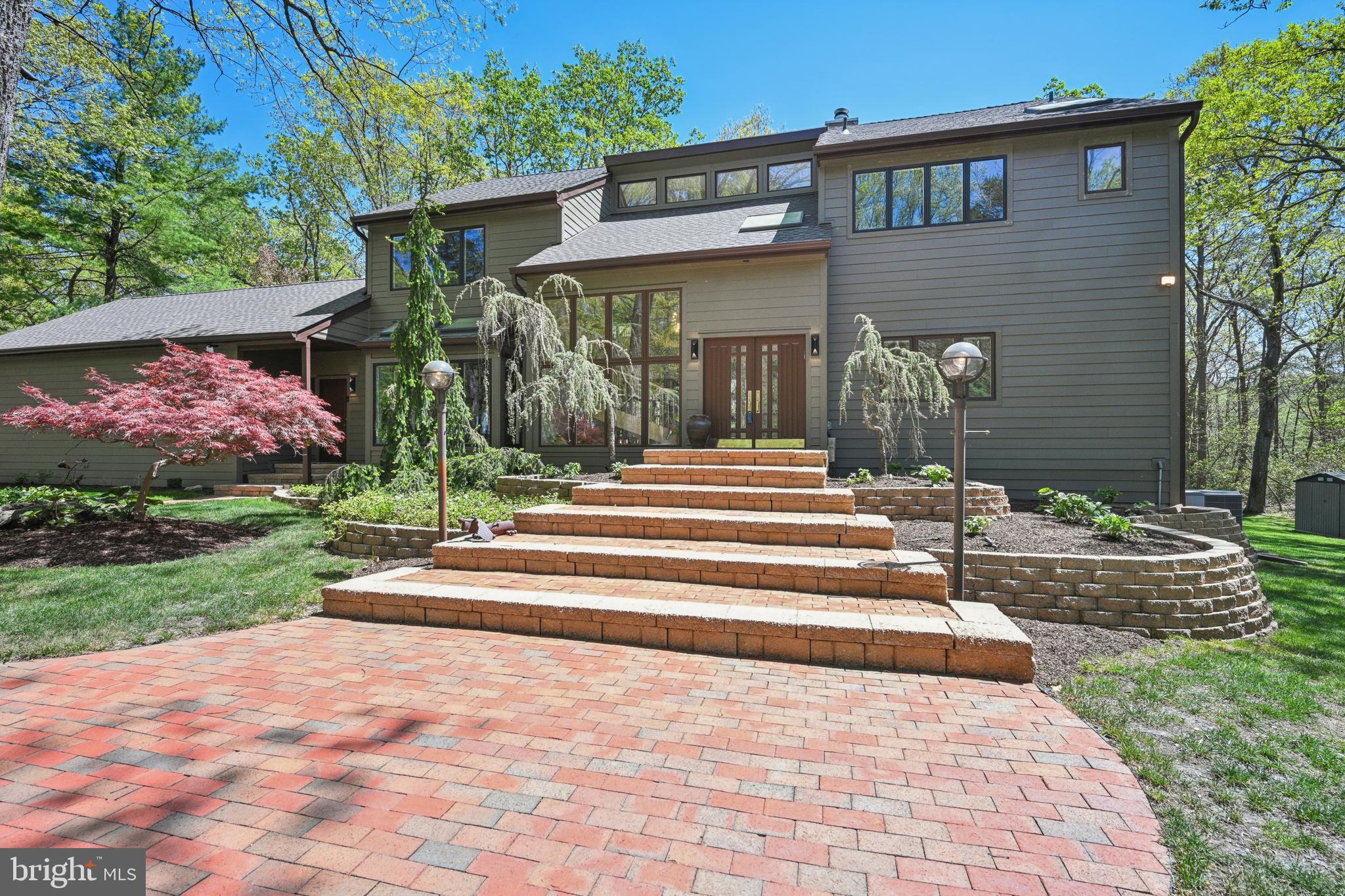 48 CARDINAL RIDGE ROAD