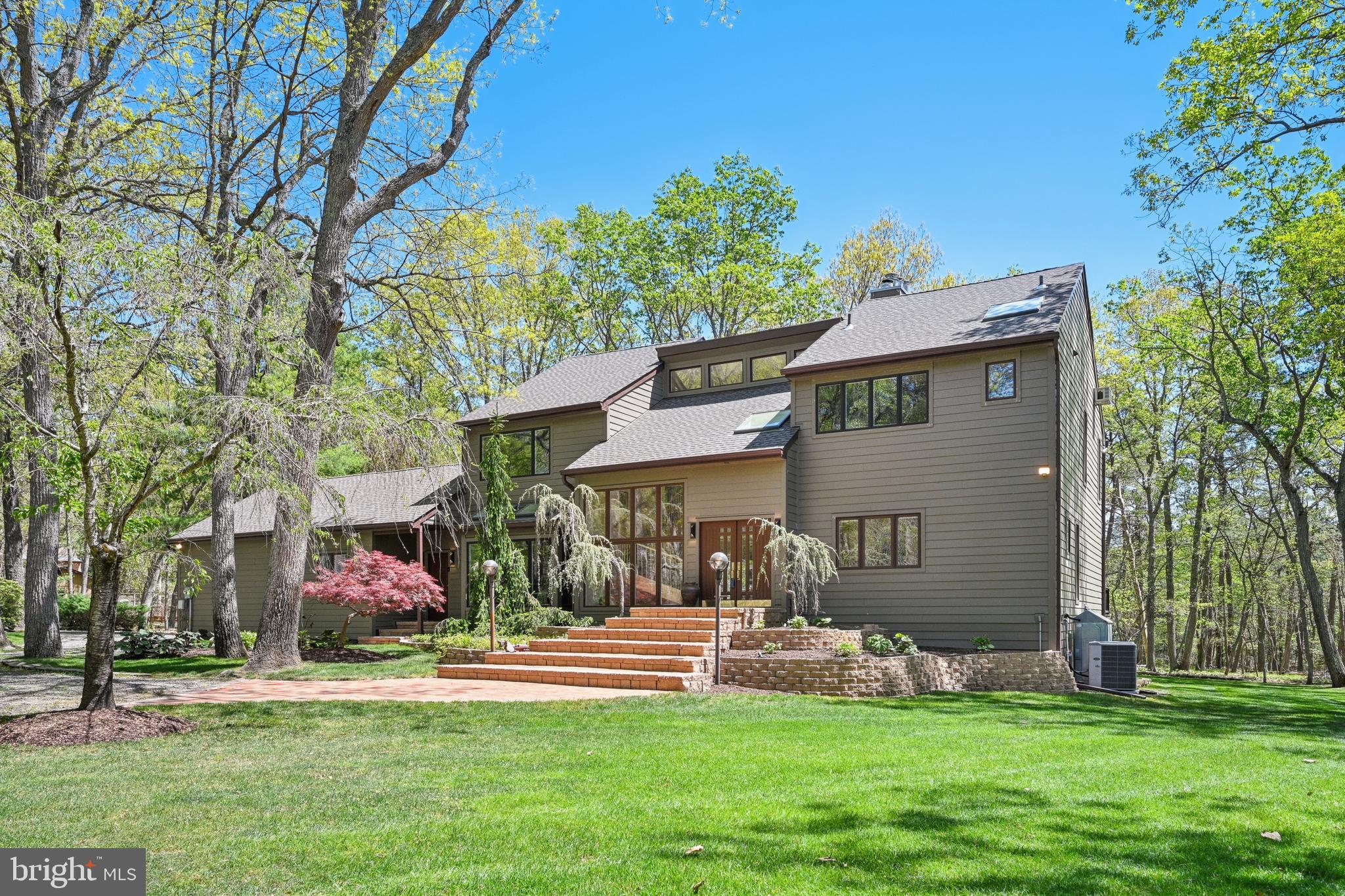 48 CARDINAL RIDGE ROAD