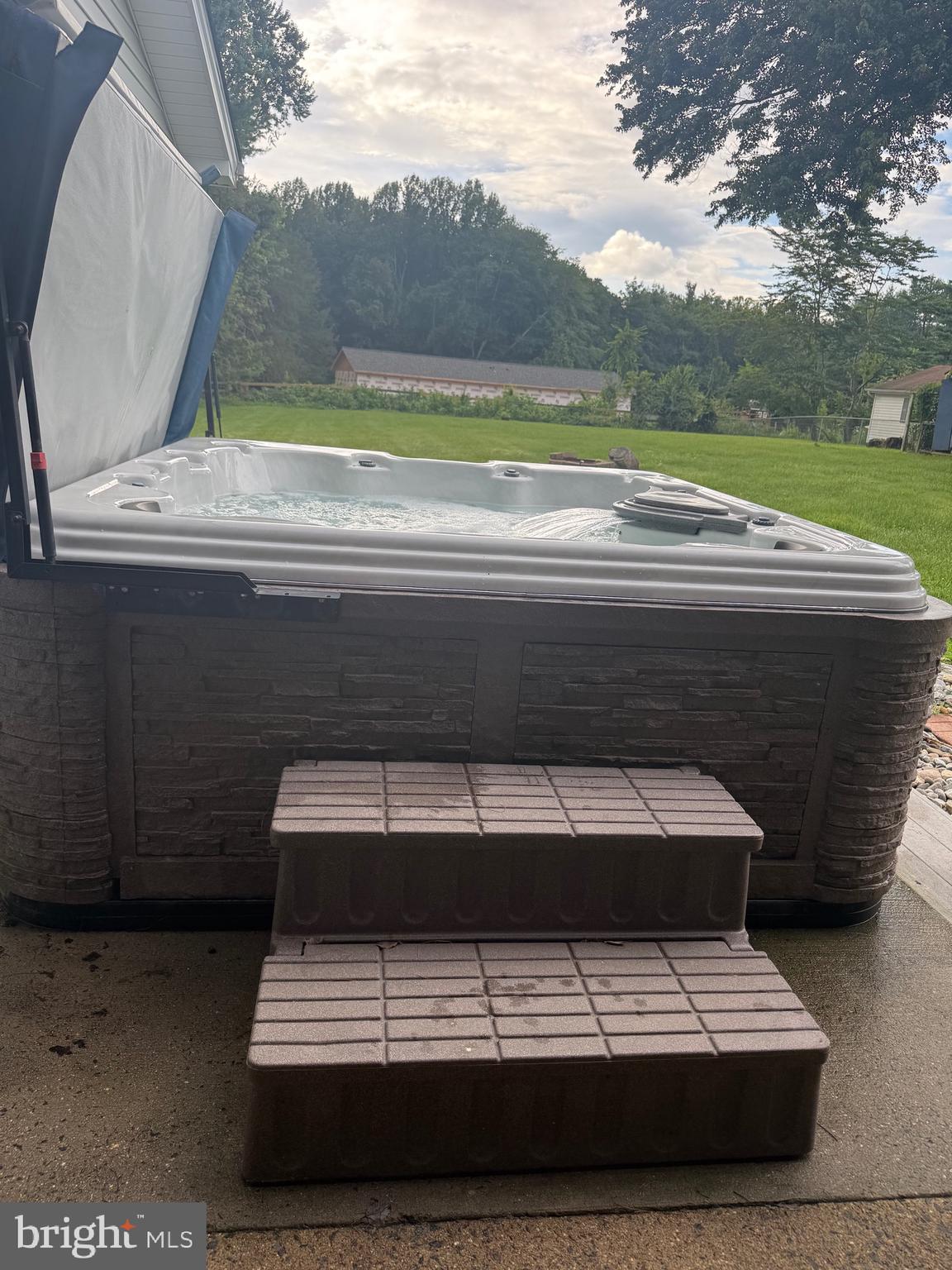 MACRIDGE ESTATES - Residential