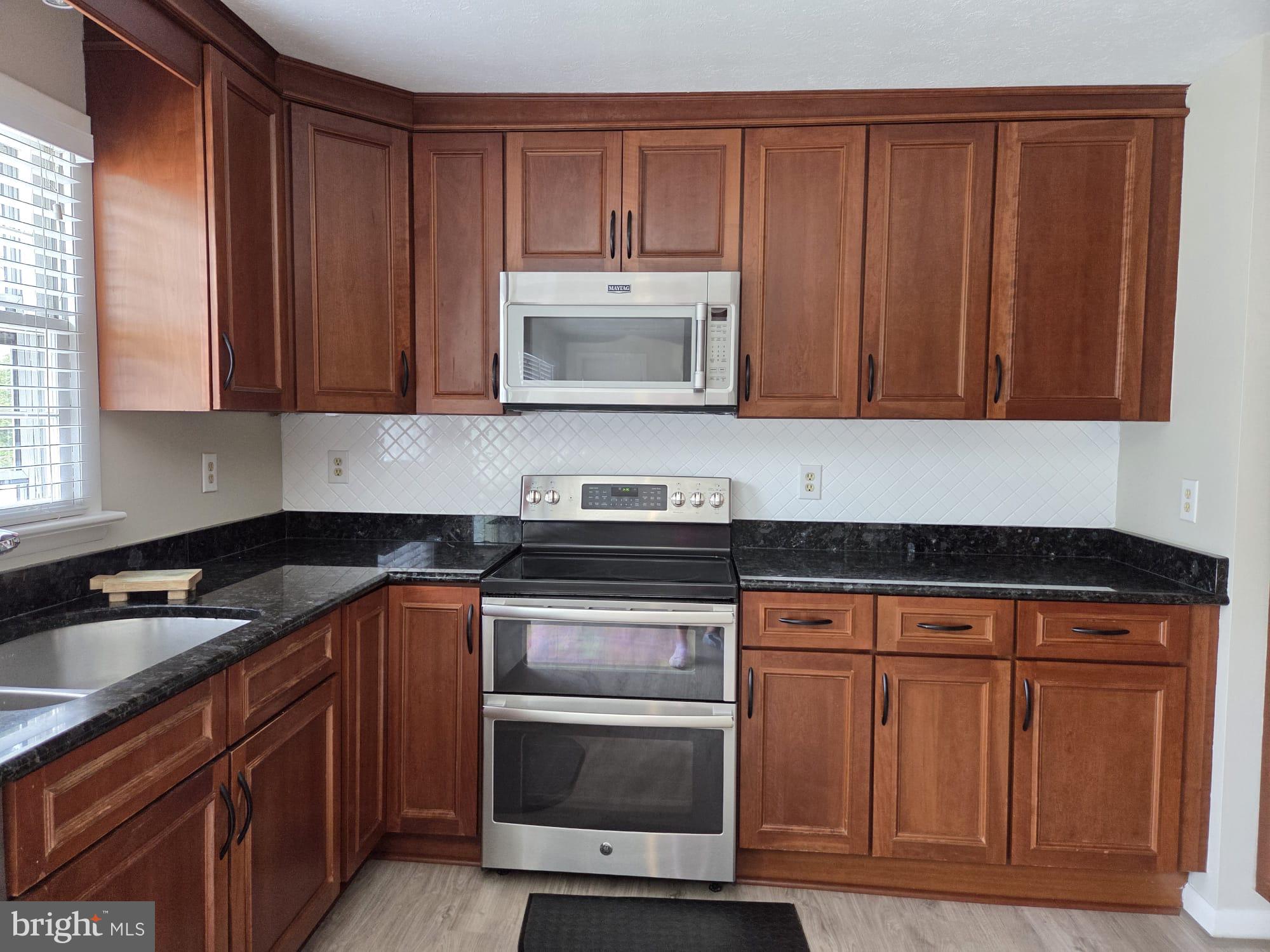 MACRIDGE ESTATES - Residential